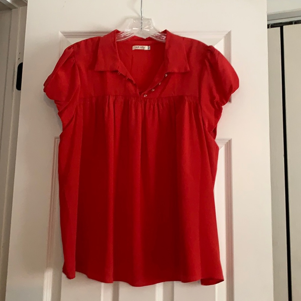 Whitley silk top.  Size Large. Peach/red color.